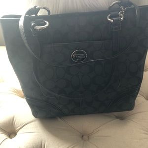 GUC coach purse and wallet black